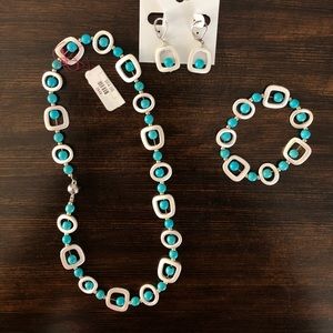 NWT Turquoise Necklace, bracelet, earrings💙